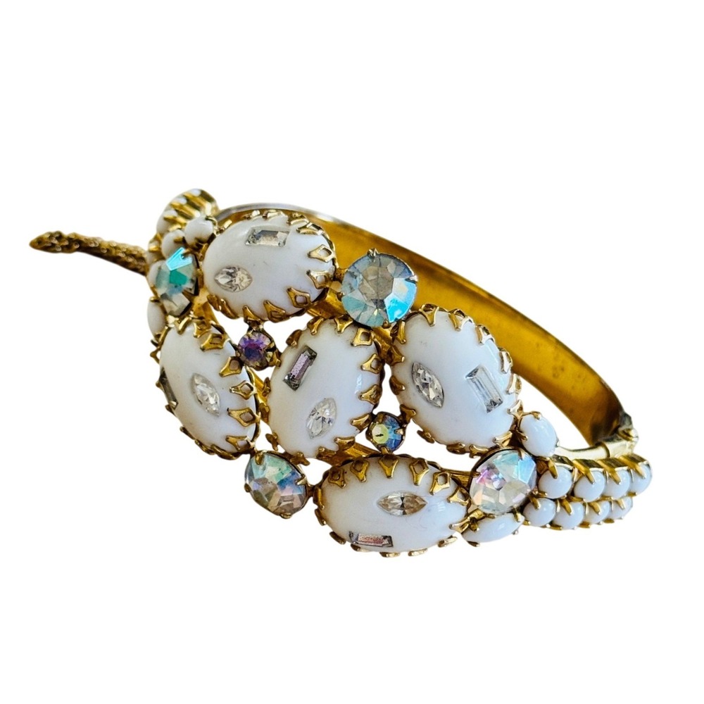 VTG Regal Unsigned Alice Caviness Hinged Bracelet Milk Glass Crystal Rhinestone